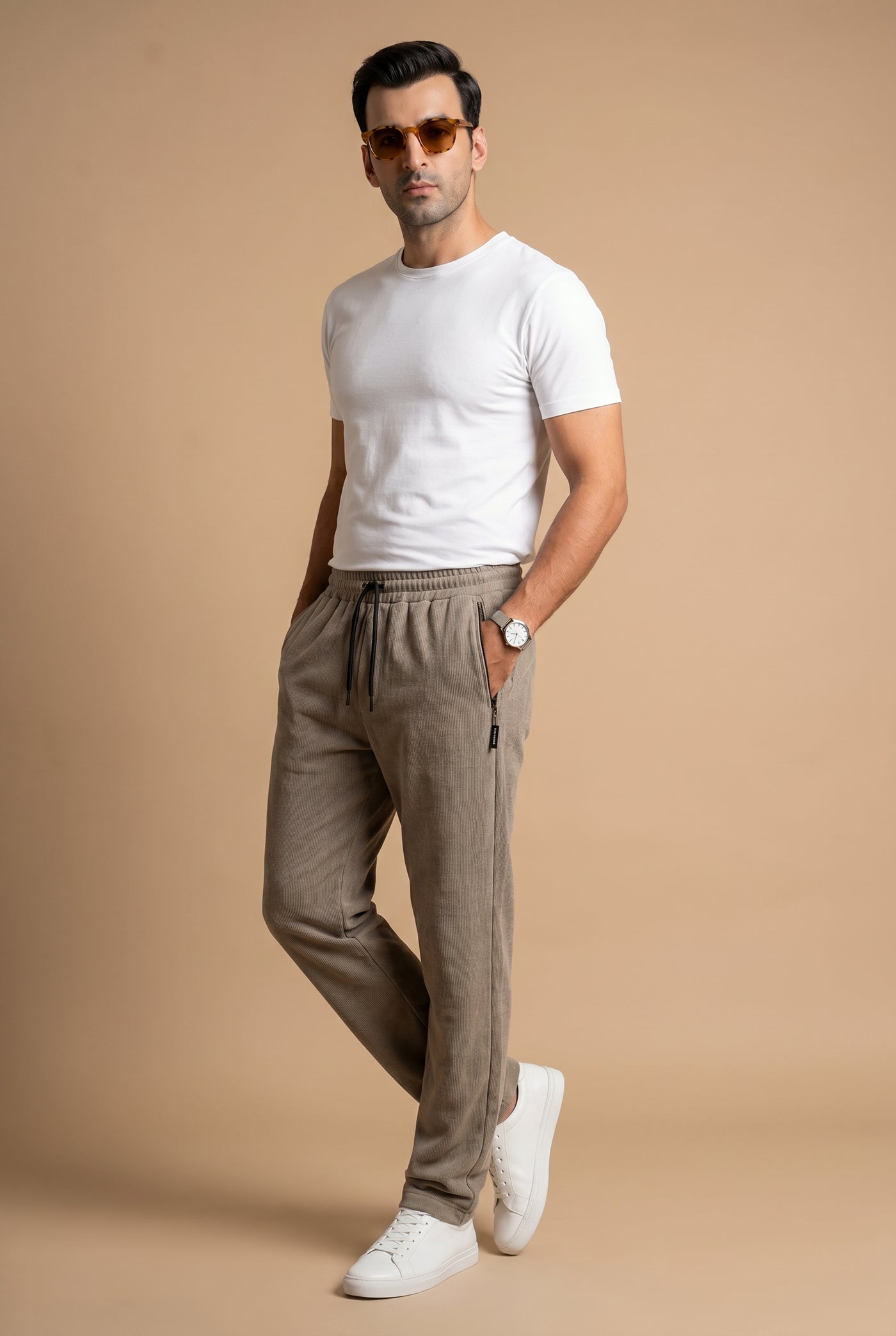 From the office to the evening — Brown Knitted Trouser - Regular-fit