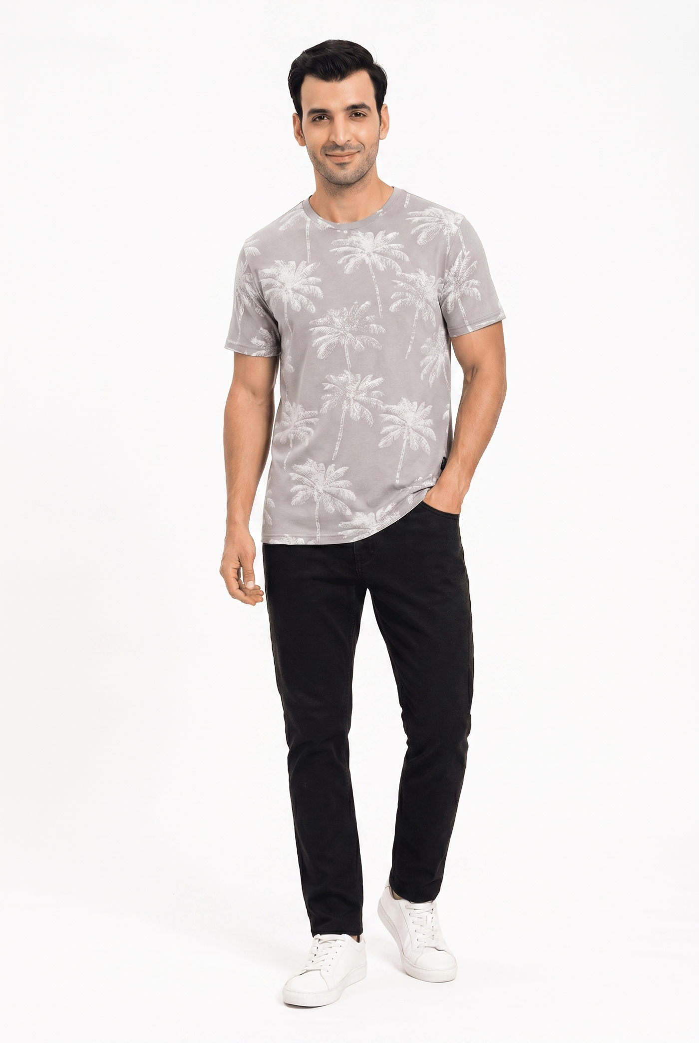 Built to hold its line — Men's Ash Palm Print Tee