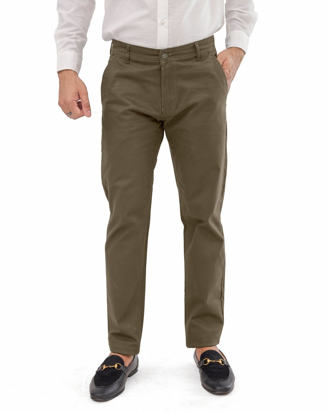 Built to hold its line — Clay Camel cotton pant